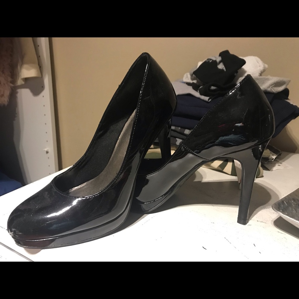 Black heels